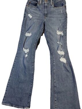 Levi’s 726 High Rise Flare Jeans Women’s Size 30 Distressed Stretch Medium Wash